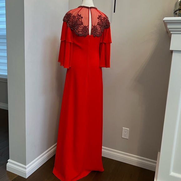 Jenny Packham red embellished gown - Picture 16 of 17